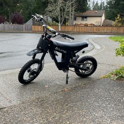 black tuttio soliel 01