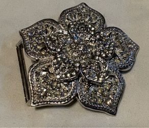 Silver Tone Rhinestone Flower Belt Buckle