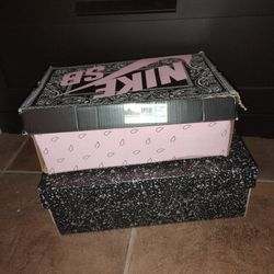 Jordan 4s And Travis Scott Dunks 