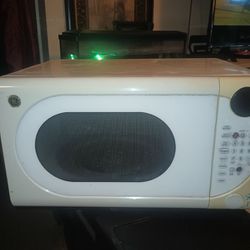 Microwave  Oven