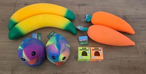 Squeeezy Duck, Banana, and Carrot. Also have gum droppables.
