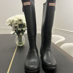 Hunter Boots - Perfect Condition