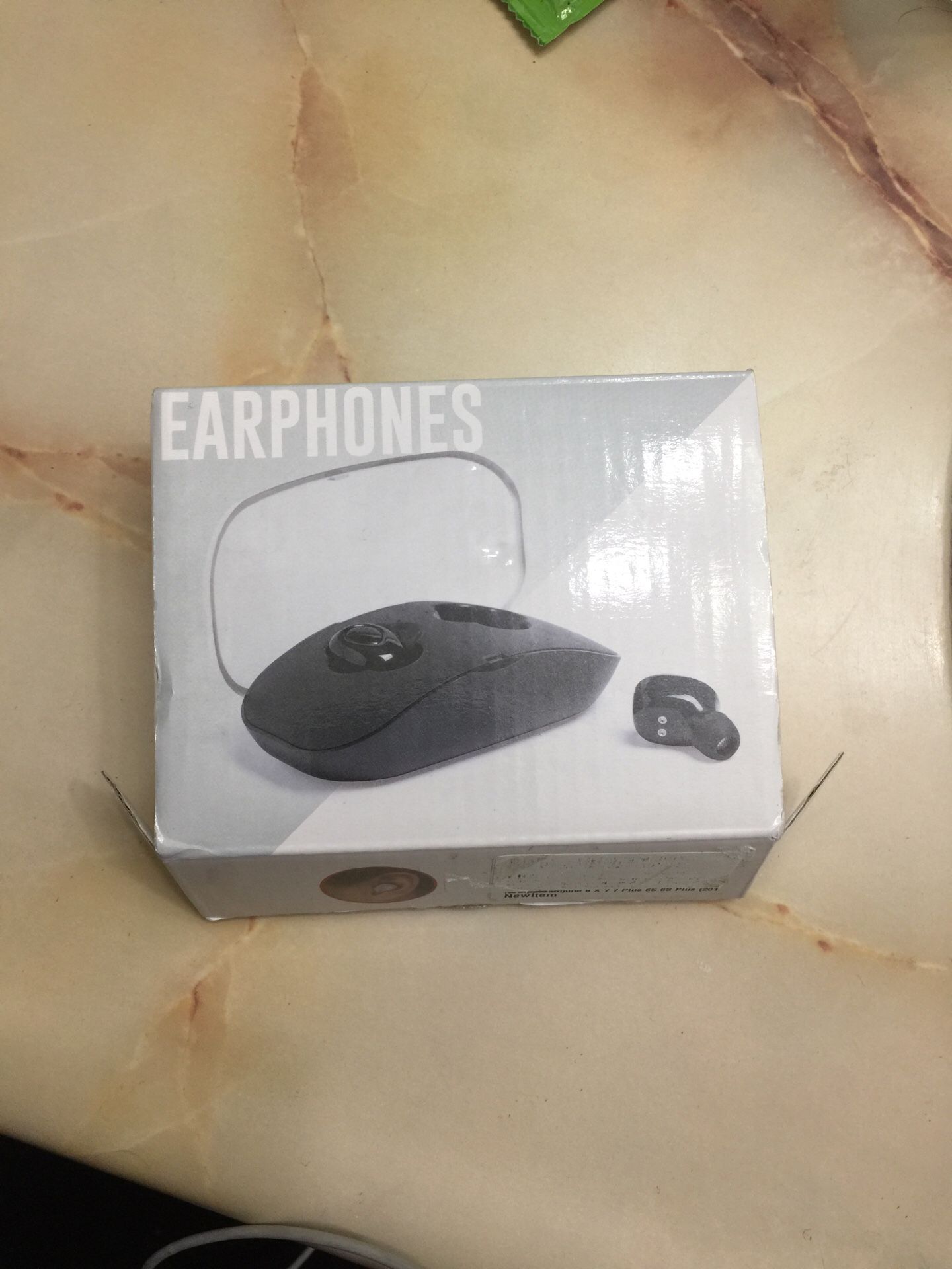 True wireless earphones