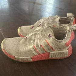 Woman’s Adidas Shoes 
