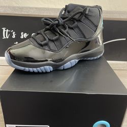 Jordan 11 Retro Gamma - Size 8 Men