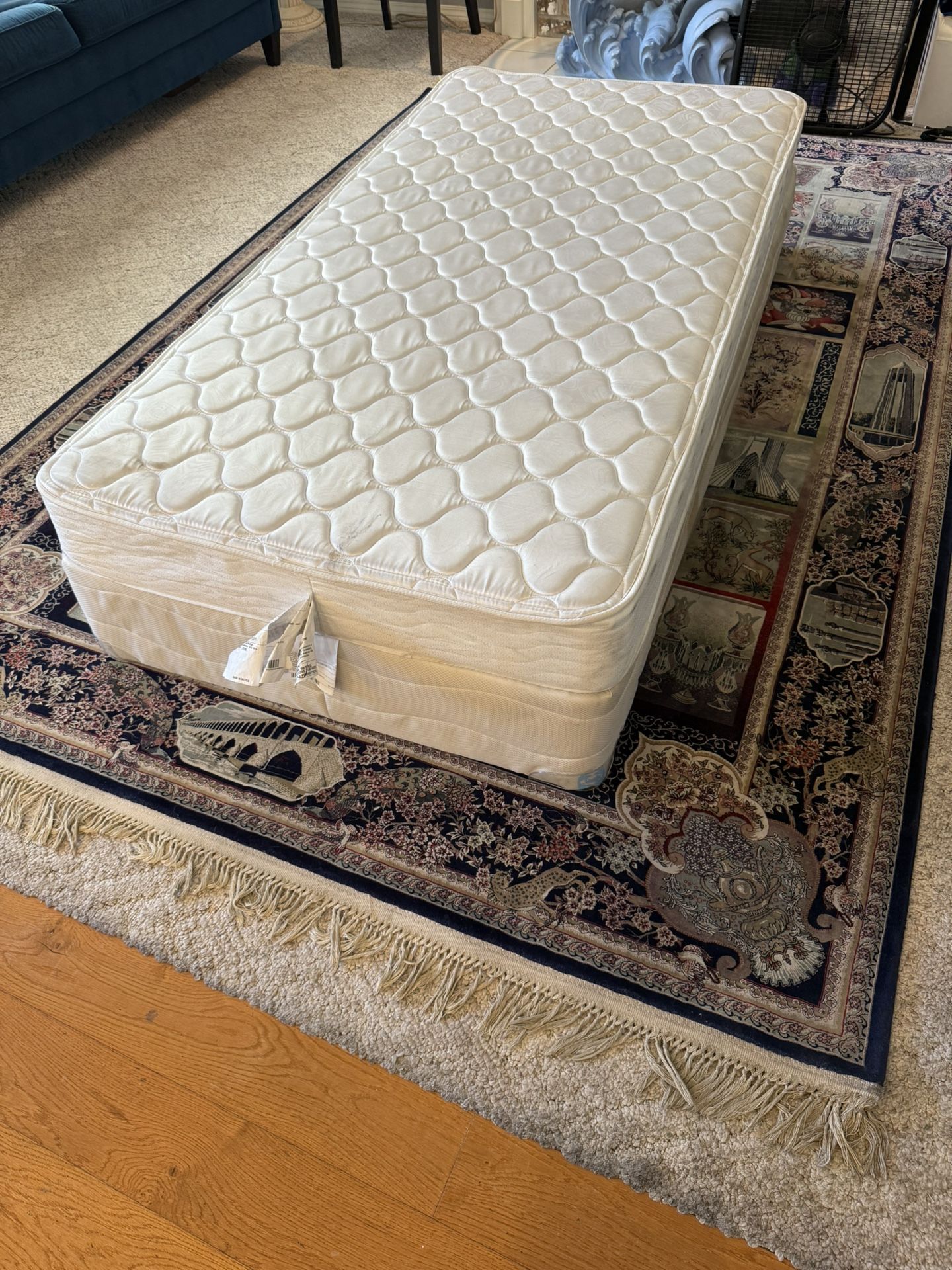 Twin Mattres/box Spring