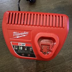 M12 Milwaukee battery charger 