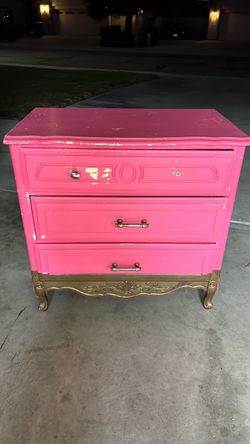 Vintage dresser