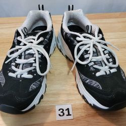 Skechers D'Lites Women's Size 7 (31)