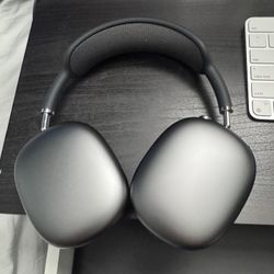 Airpods Max Space Grey Basically New