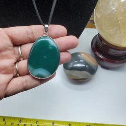 Handmade Green Agate Pendant Necklace 