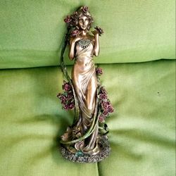 Goddess Figurine 