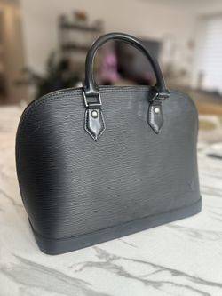 Authentic Louis Vuitton Alma Epi Leather Bag