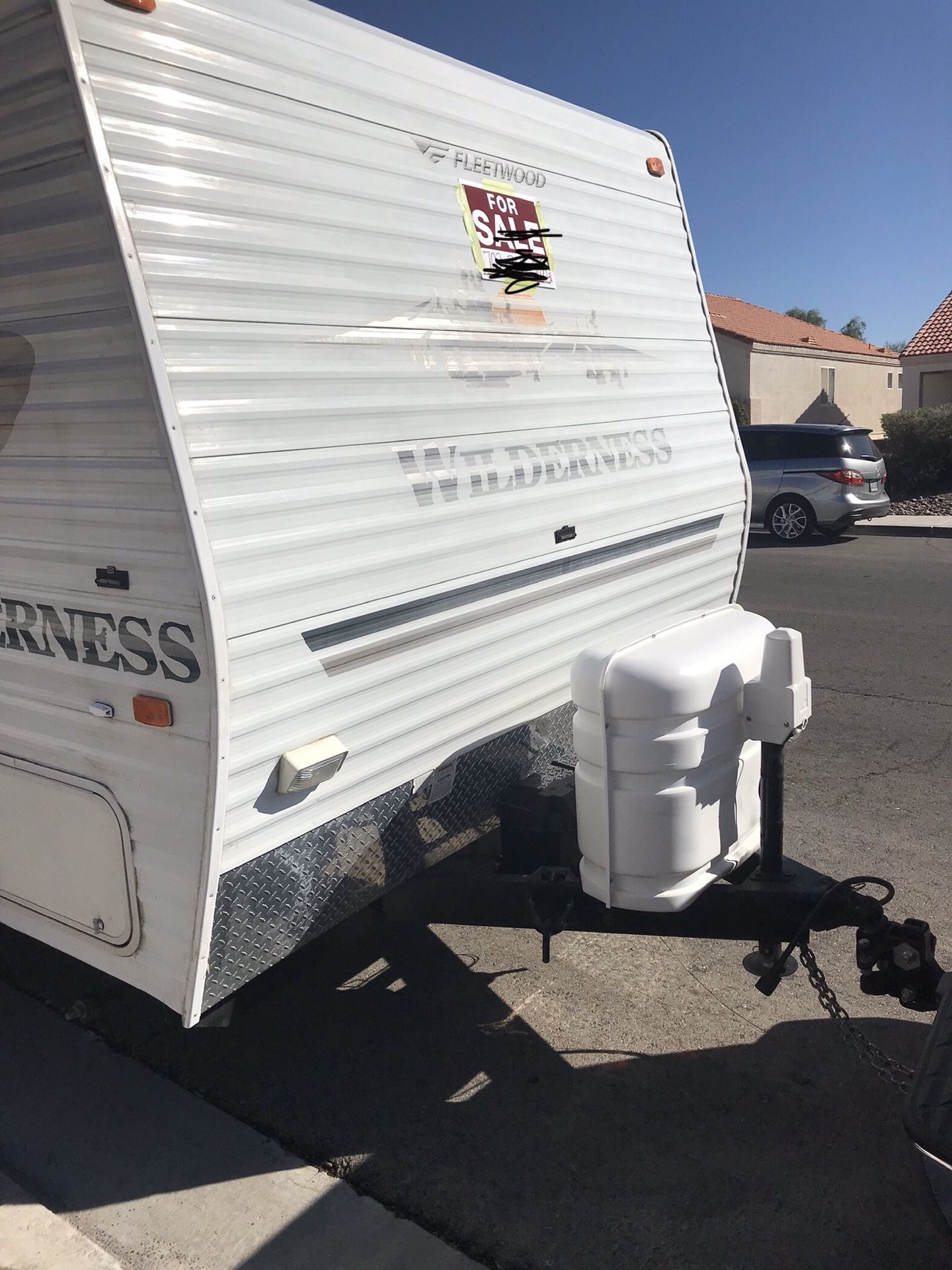 Travel trailer RV