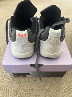 Nike JA 2 size 2.5Y