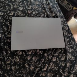 Samsung Galaxy Book 4 15.6 