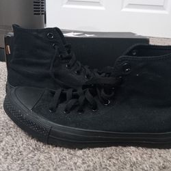 Black Hi-Top Chuck Taylor Converse Size 7M