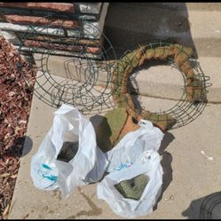 24" inch Living Wreath Frame with Jute Liner