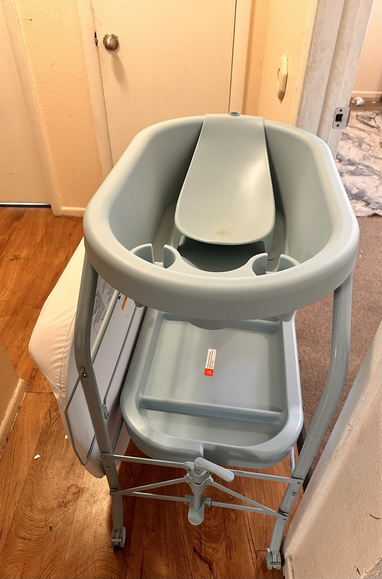 Baby Bath And Changing Table 2 In 1