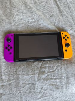 Nintendo Switch 1 Bundle with Zelda BOTW Case