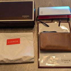 2017 Coach Brown Leather SV Keychain Wallet - New w/ Original Receipt, Tags, Box & Gift Bag