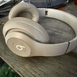 Beats studio pros 