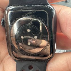 Apple Watch 8 45mm iCloud Locked/for Parts