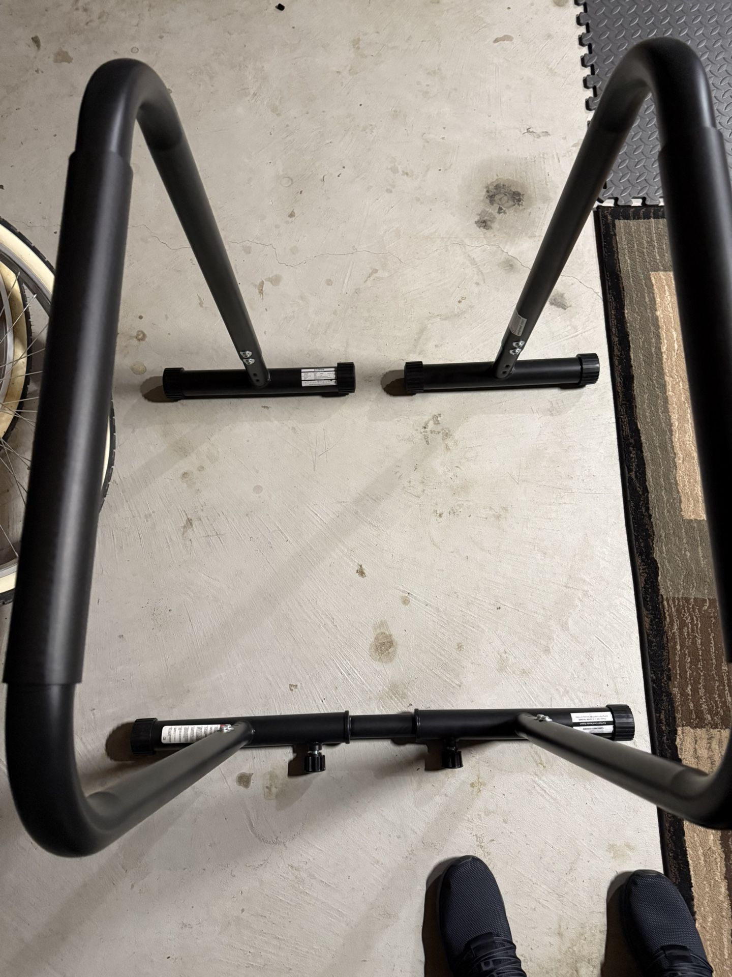 PooBoo High End Adjustable Dip Bar