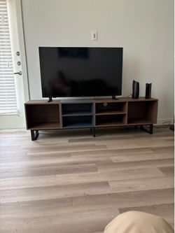TV Stand- Like New- Mis Century Modern Style