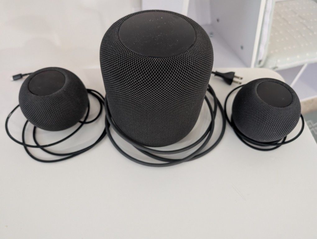 Homepod Gen 1 With 2 Home Minis