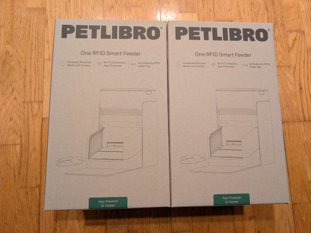 2 Petlibro RFID Feeders