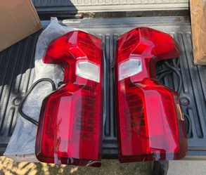 19-24 Chevy Silverado Factory Style Tail Lights