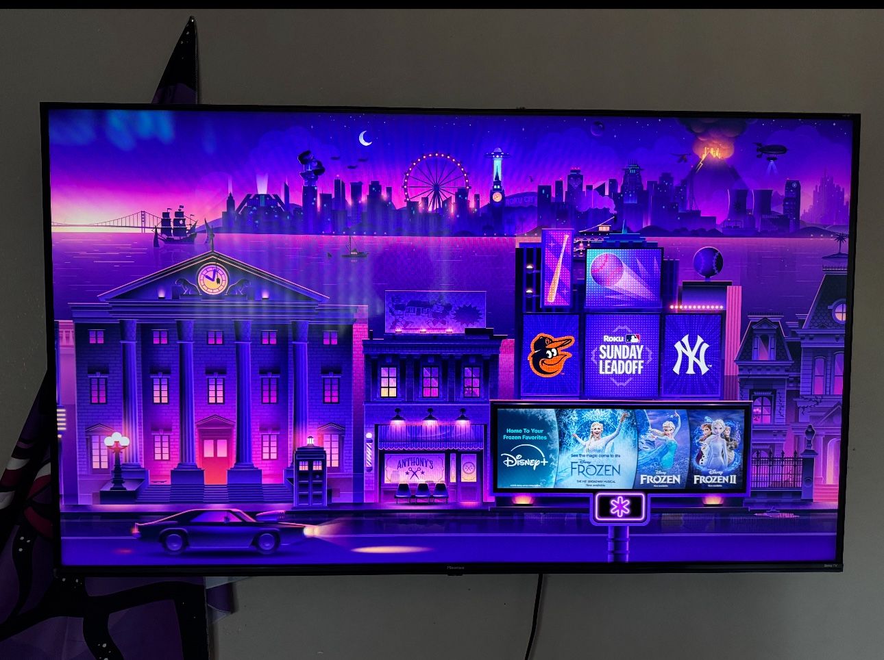 Hisense 58 TV mount included moves side to side 