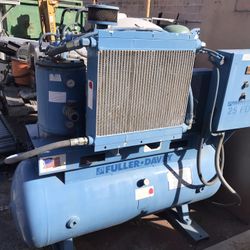 25 HP Compressor runs great and ca be inspected under power