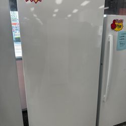 BRAND NEW OPEN BOX FRIGIDAIRE UPRIGHT FREEZER 