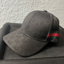 Original GG canvas baseball hat with Beige Web for Sale in Hutchins, TX -  OfferUp