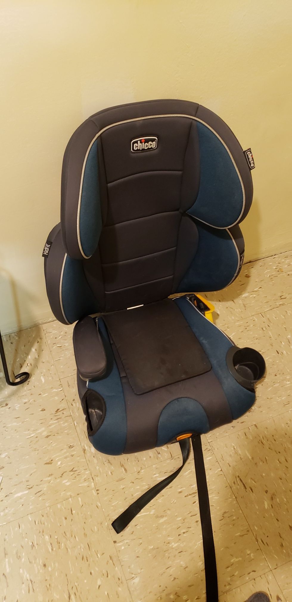 Chicco 2 in 1 car seat and booster seat