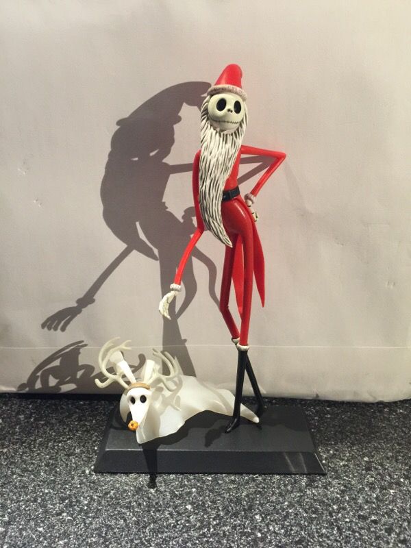 Jack Skellington in santa suit and zero, pvc statue Nightmare Before Christmas, 8 inches