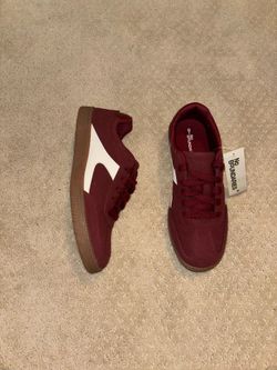 No Boundaries Women's or Men's Lace-Up Sport Sneakers (Burgundy).