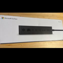 Microsoft Surface Dock 2