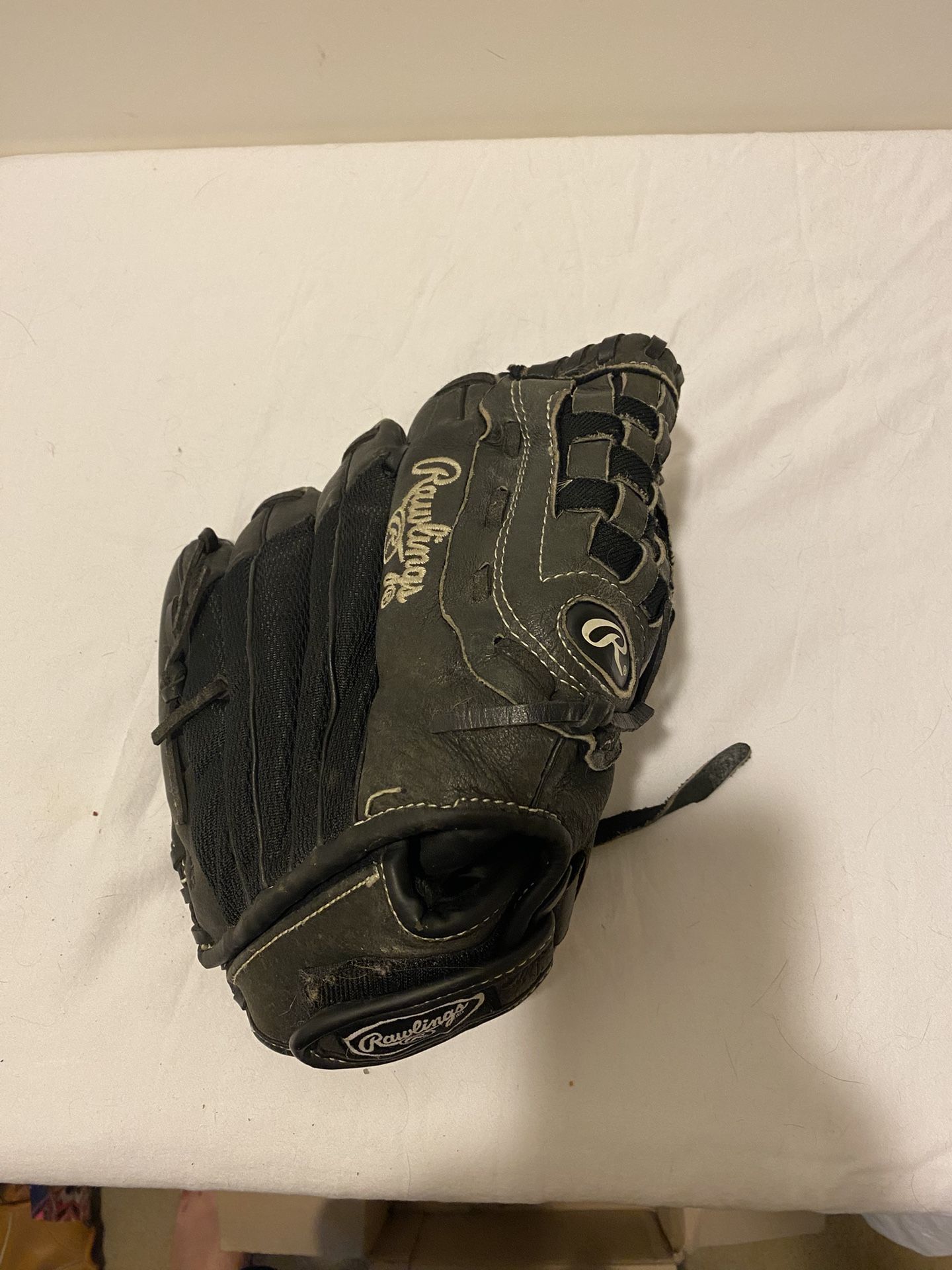Rawlings 11” Baseball Glove