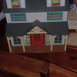 Honey Bee Acres Dollhouse