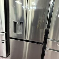 LG 26 cu ft Smart French Door Refrigerator with InstaView & Craft Ice (Model LRYXC2606D) Dimensions (W x H x D): 35.75 x 70.25 x 