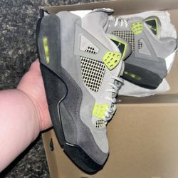 Jordan 4 Neon Size 10 Men
