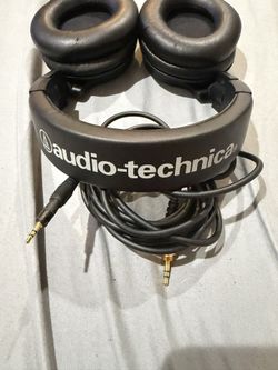 Audio Technica ATH-M40x monitor portable HIFI headphones