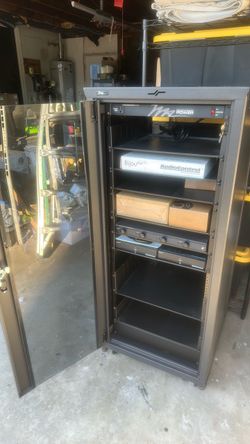 Audio/Video cabinet-Middle Atlantic