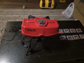 Nintendo Virtual Boy In Blockbuster Case 8 Games.