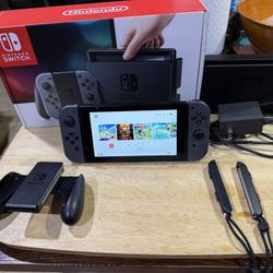Nintendo Switch - 32 gb