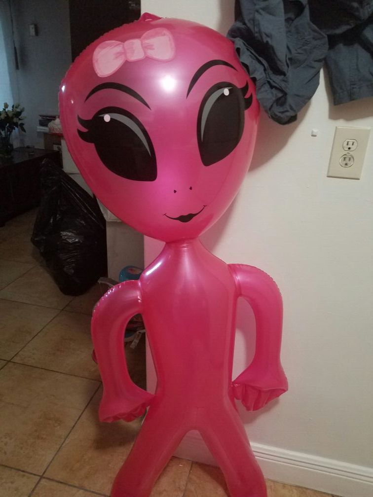 Alien friend