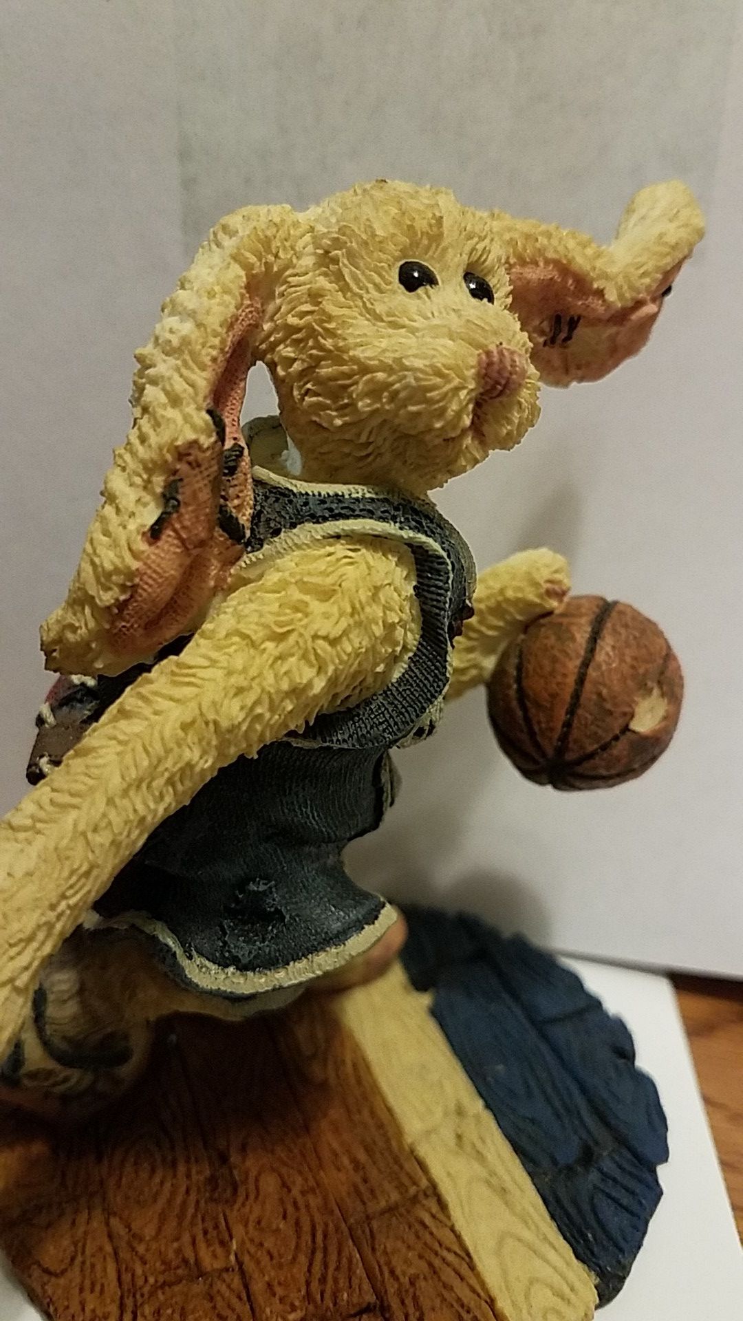 BOYDS BEARS and FRIENDS BASKETBALL RABBIT